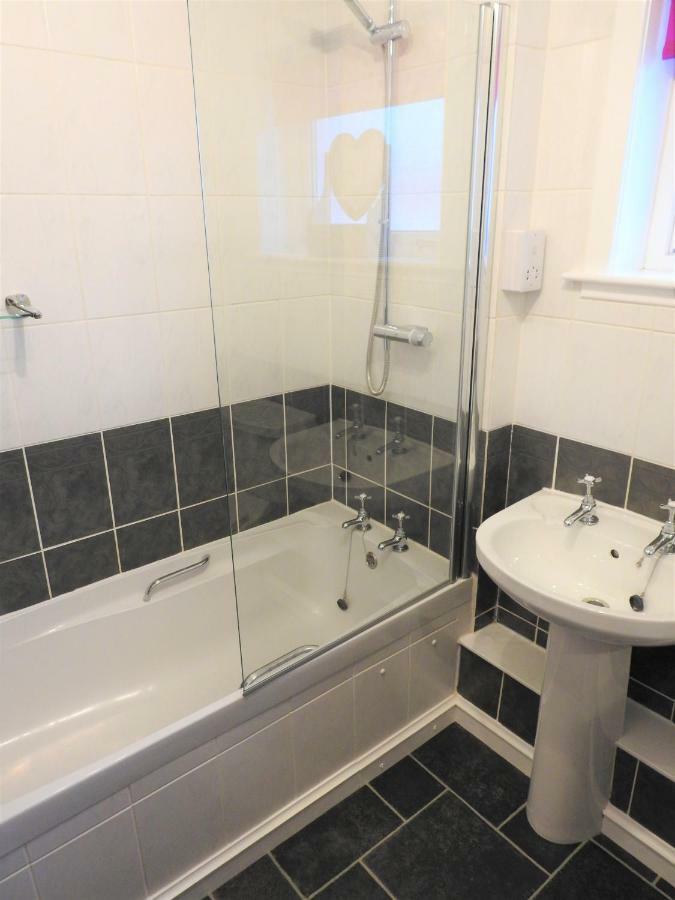 Stornoway Self Catering Apartment Exterior photo